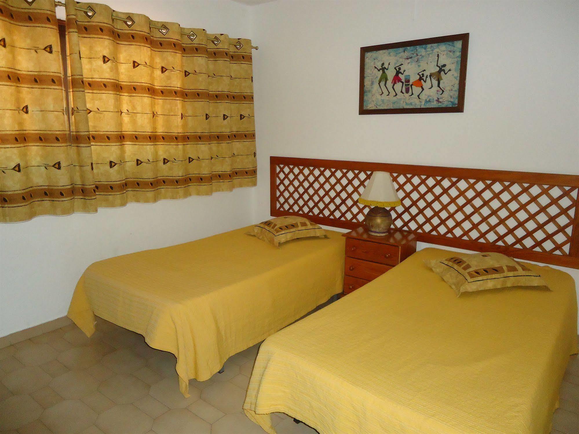 Apartamentos Rainha D. Leonor - Al Albufeira Exterior photo